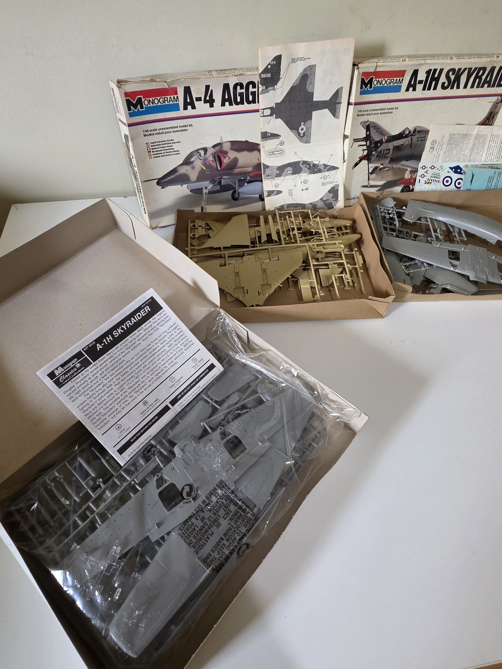 Monogram, Airplane Model Kit, bundle 4 boxes - Picture 5 of 8